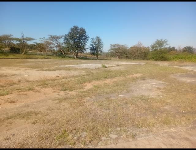 2,500M² INDUSTRIAL YARD TO LET IN ROCKY DRIFT